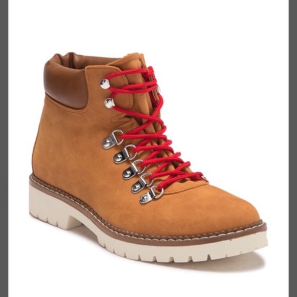 🥾Steve Madden Lace-Up Boot - Picture 2 of 4